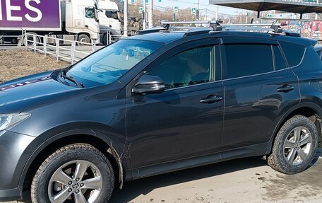 Toyota RAV4, 2015 год, 1 899 000 рублей, 10 фотография