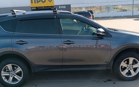 Toyota RAV4, 2015 год, 1 899 000 рублей, 6 фотография