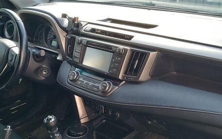 Toyota RAV4, 2015 год, 1 899 000 рублей, 16 фотография