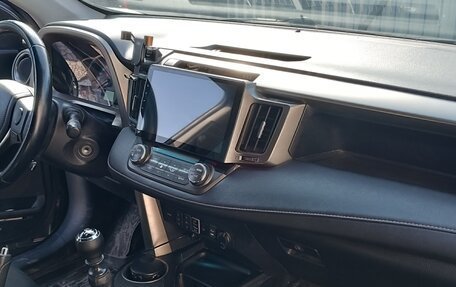 Toyota RAV4, 2015 год, 1 899 000 рублей, 12 фотография