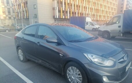 Hyundai Solaris II рестайлинг, 2012 год, 650 000 рублей, 2 фотография