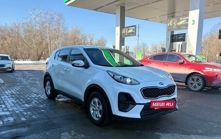 KIA Sportage IV рестайлинг, 2019 год, 2 100 000 рублей, 2 фотография