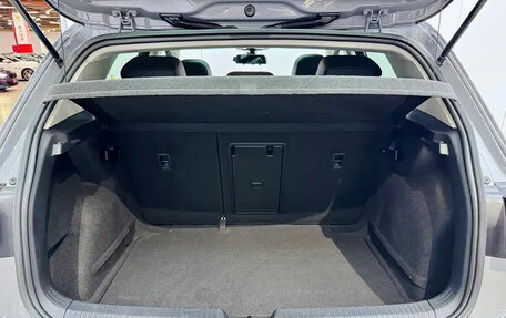 Volkswagen Golf VIII, 2021 год, 1 450 533 рублей, 6 фотография