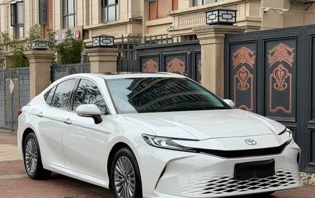 Toyota Camry, 2025 год, 3 880 000 рублей, 3 фотография