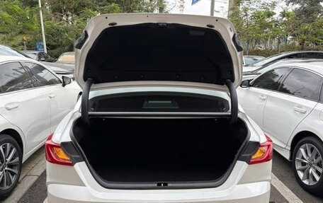 Toyota Camry, 2025 год, 3 880 000 рублей, 12 фотография