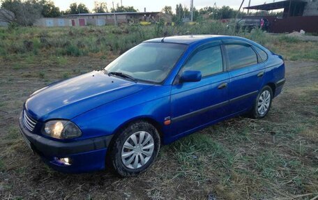 Toyota Avensis III рестайлинг, 1998 год, 260 000 рублей, 1 фотография