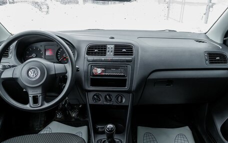 Volkswagen Polo VI (EU Market), 2013 год, 727 700 рублей, 12 фотография