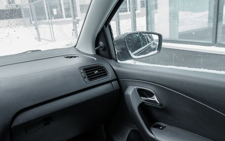 Volkswagen Polo VI (EU Market), 2013 год, 727 700 рублей, 10 фотография