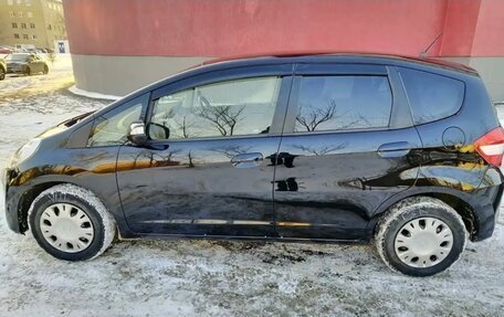 Honda Fit III, 2013 год, 900 000 рублей, 2 фотография