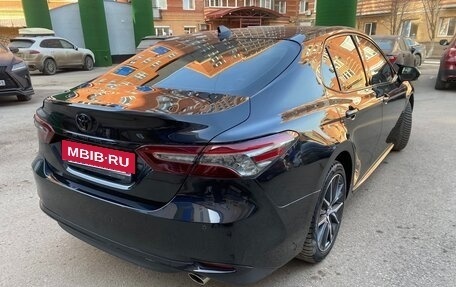 Toyota Camry, 2023 год, 4 150 000 рублей, 4 фотография