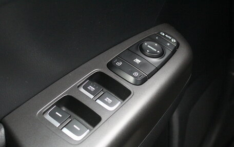 KIA Sportage IV рестайлинг, 2019 год, 2 400 000 рублей, 20 фотография