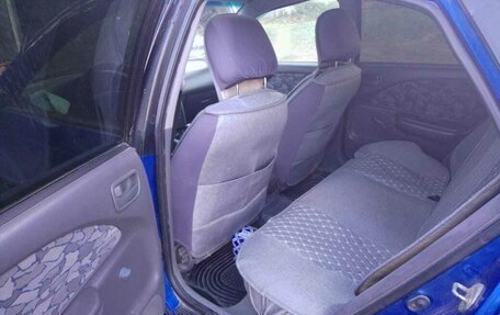 Toyota Avensis III рестайлинг, 1998 год, 260 000 рублей, 7 фотография