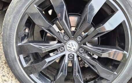Volkswagen Tiguan II, 2022 год, 3 100 000 рублей, 8 фотография
