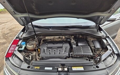 Volkswagen Tiguan II, 2022 год, 3 100 000 рублей, 2 фотография