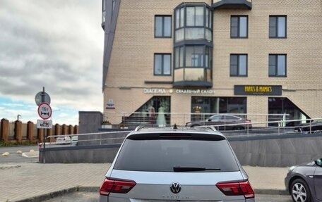 Volkswagen Tiguan II, 2022 год, 3 100 000 рублей, 4 фотография