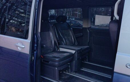 Volkswagen Multivan T5, 2011 год, 2 330 000 рублей, 8 фотография