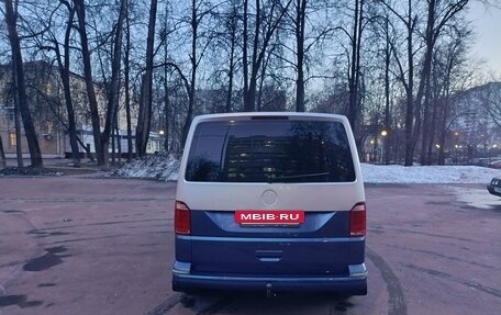 Volkswagen Multivan T5, 2011 год, 2 330 000 рублей, 6 фотография