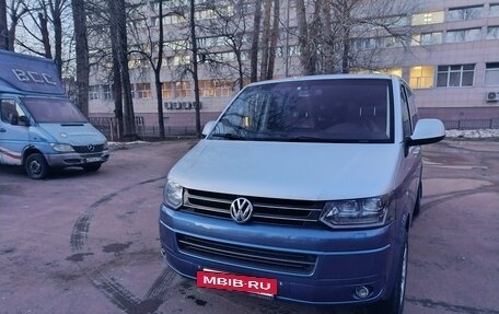 Volkswagen Multivan T5, 2011 год, 2 330 000 рублей, 3 фотография