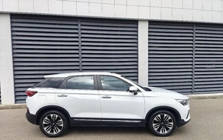 FAW Bestune T77, 2023 год, 1 799 000 рублей, 8 фотография