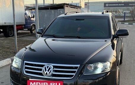 Volkswagen Touareg III, 2006 год, 1 450 000 рублей, 2 фотография