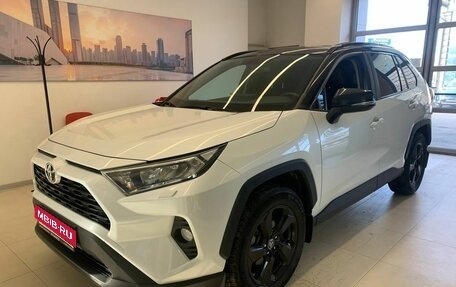Toyota RAV4, 2021 год, 3 810 500 рублей, 1 фотография