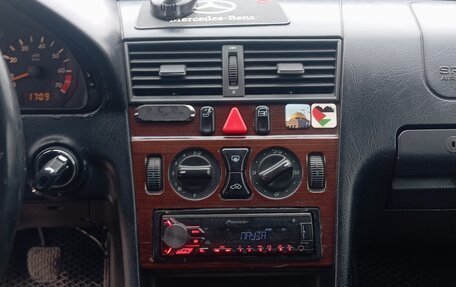 Mercedes-Benz C-Класс, 1996 год, 165 000 рублей, 2 фотография