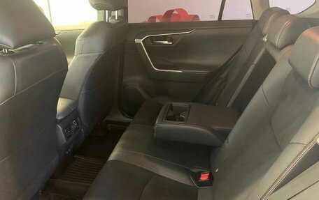 Toyota RAV4, 2021 год, 3 810 500 рублей, 9 фотография