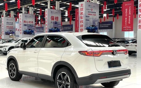 Honda Vezel, 2023 год, 2 230 000 рублей, 5 фотография