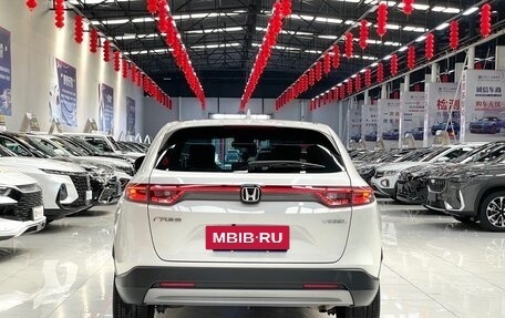 Honda Vezel, 2023 год, 2 230 000 рублей, 6 фотография