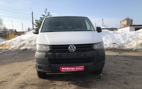 Volkswagen Caravelle T5, 2013 год, 1 275 000 рублей, 1 фотография