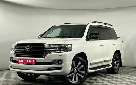 Toyota Land Cruiser 200, 2017 год, 7 399 000 рублей, 1 фотография
