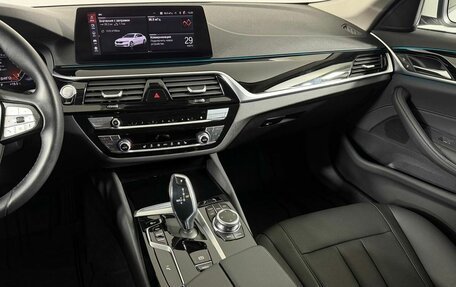 BMW 5 серия, 2022 год, 4 799 000 рублей, 24 фотография