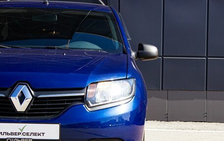 Renault Logan II, 2018 год, 900 000 рублей, 10 фотография
