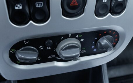 Renault Logan I, 2011 год, 388 300 рублей, 15 фотография