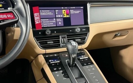 Porsche Macan I рестайлинг, 2021 год, 6 899 000 рублей, 21 фотография