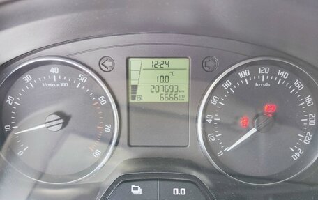 Skoda Fabia II, 2012 год, 550 000 рублей, 9 фотография