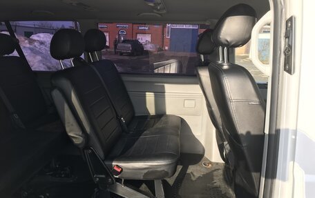 Volkswagen Caravelle T5, 2013 год, 1 275 000 рублей, 9 фотография