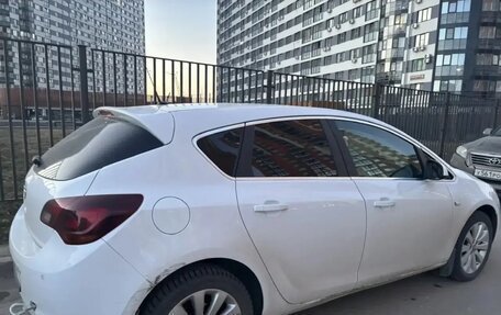 Opel Astra J, 2012 год, 690 000 рублей, 2 фотография