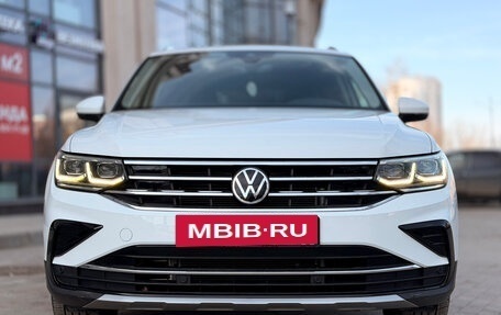 Volkswagen Tiguan II, 2021 год, 3 500 000 рублей, 3 фотография