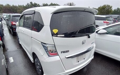 Honda Freed I, 2014 год, 800 000 рублей, 4 фотография