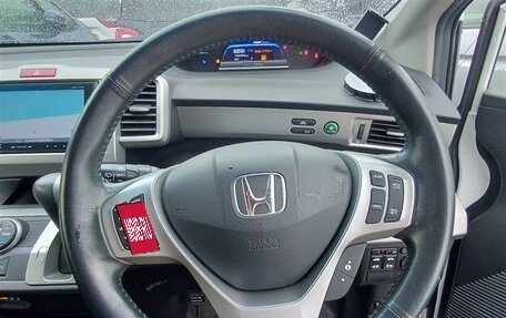 Honda Freed I, 2014 год, 800 000 рублей, 6 фотография