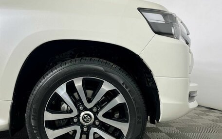 Toyota Land Cruiser 200, 2017 год, 7 399 000 рублей, 7 фотография