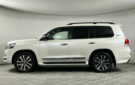 Toyota Land Cruiser 200, 2017 год, 7 399 000 рублей, 3 фотография
