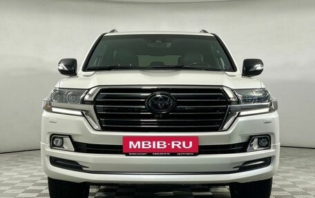 Toyota Land Cruiser 200, 2017 год, 7 399 000 рублей, 2 фотография