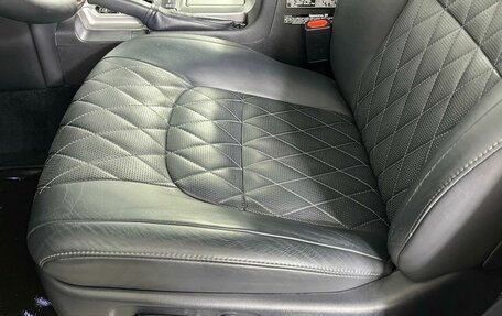 Toyota Land Cruiser 200, 2017 год, 7 399 000 рублей, 11 фотография