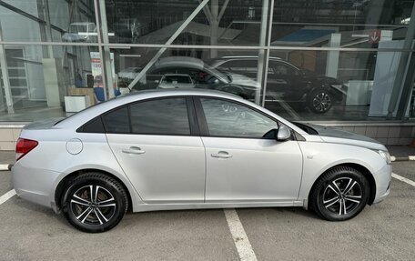 Chevrolet Cruze II, 2011 год, 749 000 рублей, 4 фотография