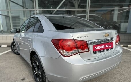 Chevrolet Cruze II, 2011 год, 749 000 рублей, 7 фотография