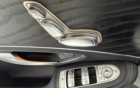 Mercedes-Benz C-Класс, 2018 год, 1 900 000 рублей, 16 фотография