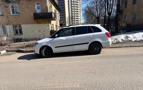 Skoda Fabia II, 2009 год, 310 000 рублей, 9 фотография