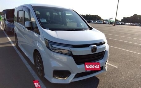 Honda Stepwgn IV, 2017 год, 1 830 000 рублей, 2 фотография